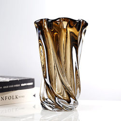 Light Luxury Twisted Glass Vase, Modern Living Room Model Room, High-End Tea-Colored Flower Vessel, Desktop Flower Arrangement Decorative Ornament