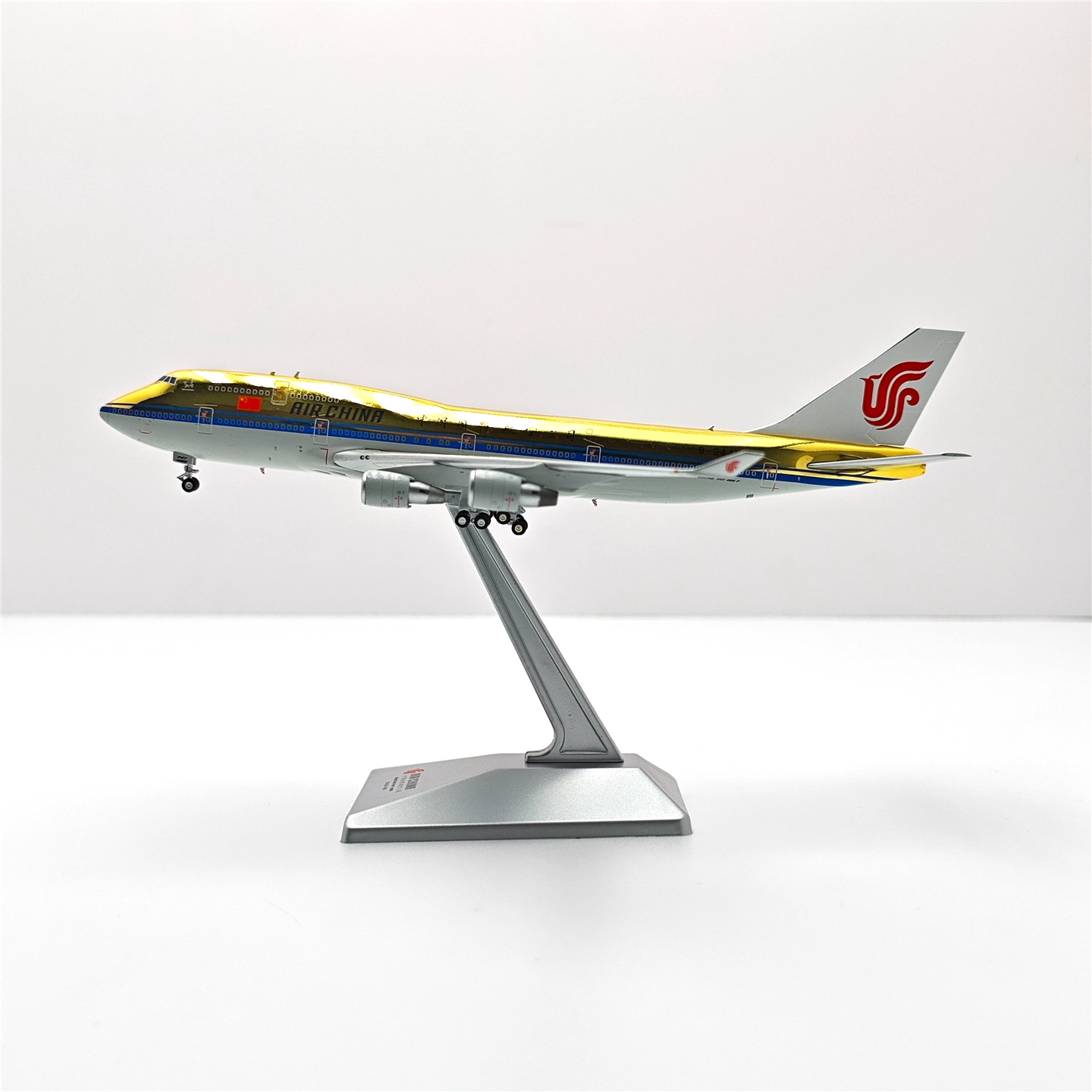 【レア物】JAL大谷翔平ジェット A350 1/400スケール レア物】JAL大谷翔平ジェット A350 1/400スケール - メルカリ