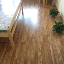 Xiamen Factory Direct Sales 7mm Reinforced Composite Wood Flooring 0.7cm Waterproof and Wear-Resistant Household Wood Flooring Special Price