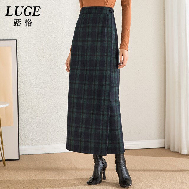 BEIRTY Women's Winter Wool Blend Long Skirt – High Waist, Elastic Back, Pleated Maxi Skirt, Green, Size M - View #9