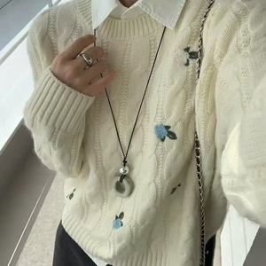 
Embroidered twist round neck pullover sweater autumn and winter new loose slimming versatile casual knitted bottoming shirt special 0.53