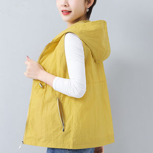 Thin Summer Summer Vetener Vest vest jacket 2022 new middle -aged mothers large size short spring and autumn horses outside wear