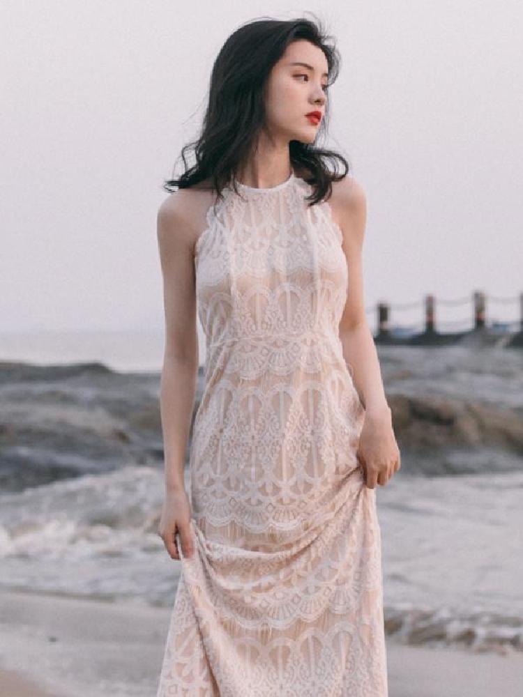 简思琳 夏季新款蕾丝度假沙滩吊带连衣裙