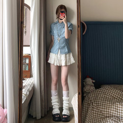 2026 New Blue Short-Sleeved Plaid Shirt for Women, Popular Summer Design, Slim-Fitting Waist-Cinching Top with a Stylish Look