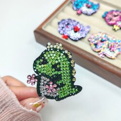 Korean Version of Sparkling Diamond Imported Czech Crystal Cute Cartoon Full Diamond Little Dinosaur Hair Clip for Children, High Aesthetic Value