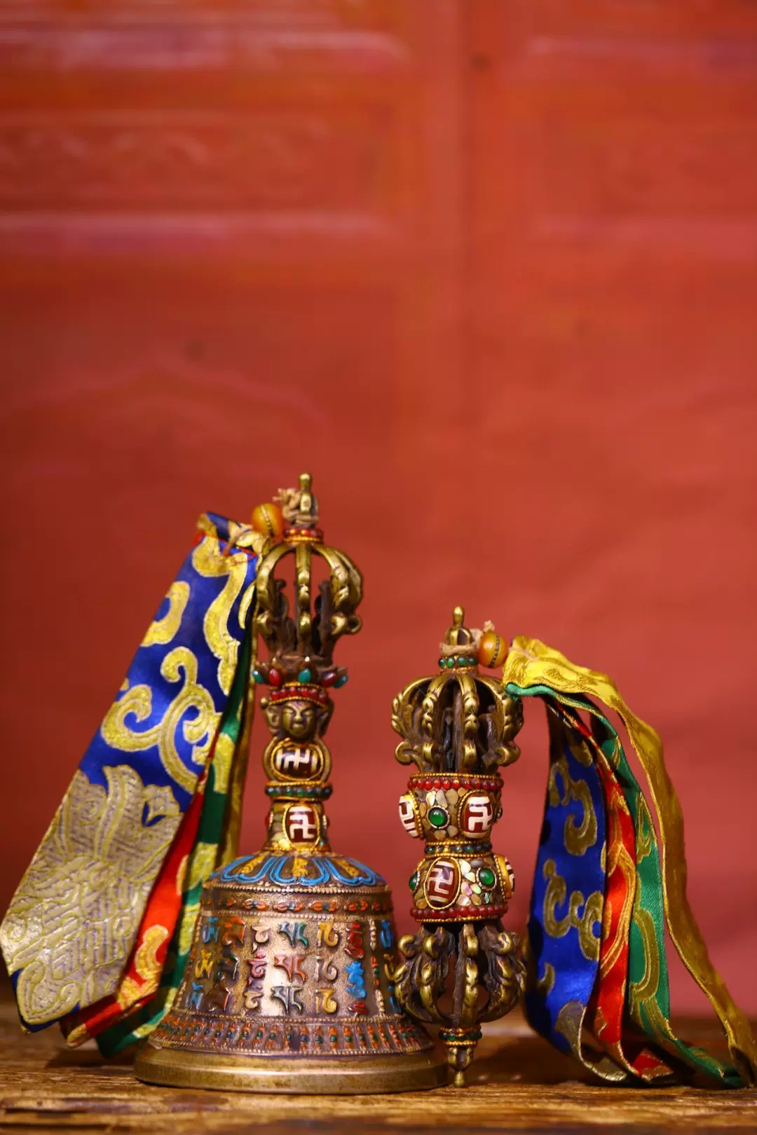 中国古美術・蔵伝工芸・寒鉄彩絵金剛降魔杵・手工錾刻・文房置物・鎮宅辟邪・風水法具 中国古美術・蔵伝工芸・寒鉄彩絵金剛降魔杵・手工錾刻・文房置物