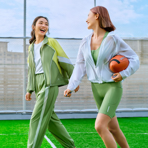 
Li Ning Women's Fitness Series Women's Sports Trench Coat Loose Sunscreen Fashion Jacket AFDU458-B Product
