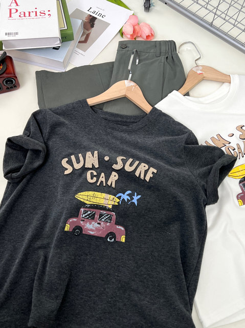 Korean version of retro cartoon car letter printing round neck short-sleeved T-shirt women's loose versatile top
