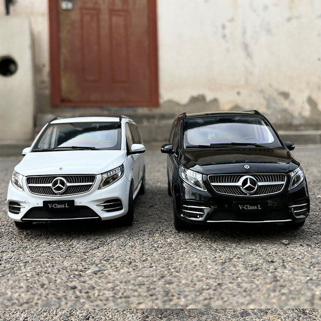 Modèle Réduit 1:18 Mercedes-Benz V-Class V260L MPV - Noire - Diecast - Neuf Sous Boîte - Cadeau Collection