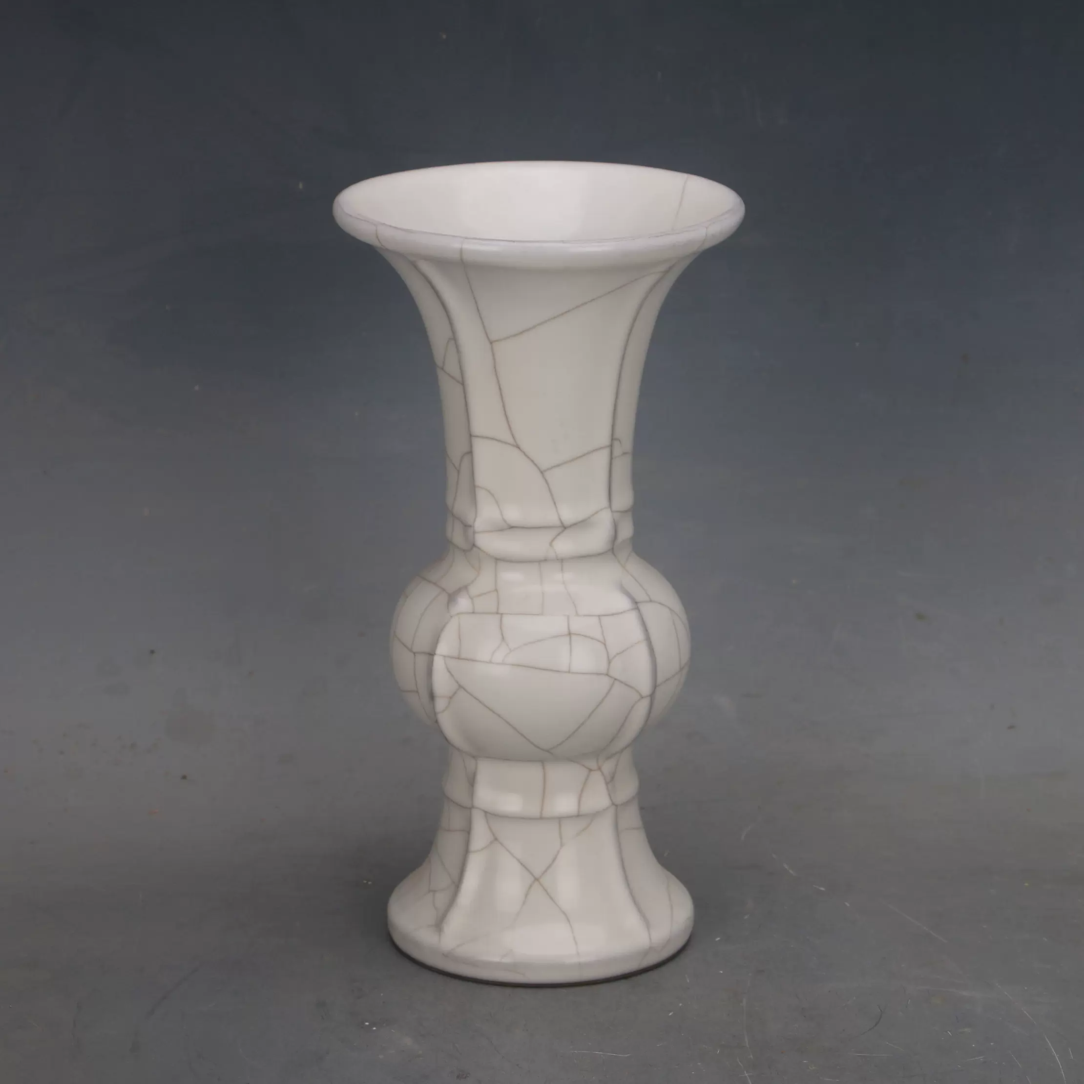 中国古美術品、宋代官窑瓷器、金丝铁线。高约24厘米。 中国古美術品、宋代官窑瓷器、金丝铁线。高约24厘米。 - メルカリ