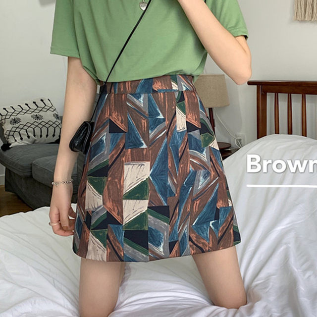 Large size skirt for women's summer A-line skirt covering hips to make them look slim and fat mm2025 new skirt retro printed hip-covering skirt