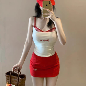 
Swimsuits and hottest sexy slings with small breasts and split bikini beautiful hot girl in hot spring bathing suit