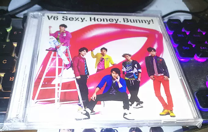 激レア・新品 V6 Sexy Honey Bunny!! 初回限定sexy盤 アイドル