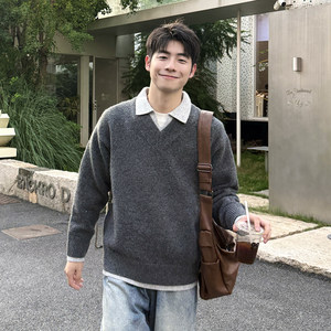 Gray fake two-piece sweater for boys with wool lapel in autumn and winter, thickened inner layer, high-end lazy knitted sweater new style