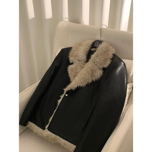 
Acha and Agu [Italian fashion] black lapel leather jacket men's winter quilted fur jacket