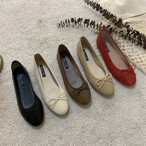 
Women's single shoes 2026 new style small leather shoes women's niche design evening style flat-soled slip-on shallow-mouthed scoop shoes