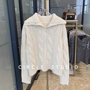 
British old money style retro thickened mercerized wool thick needle cable large lapel pullover wool pullover sweater for women