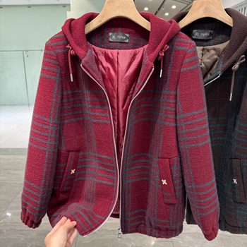 
Thickened mother's plaid hooded imitation mink velvet quilted jacket winter new age-reducing middle-aged and elderly jacket woolen coat