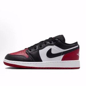 
Jordan Air Jordan 1 GS Comfortable, Sporty, Lightweight, Wear-resistant Low-top Children's Basketball Shoes Black and Red