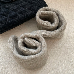 
F PROJECT [When winter is coming] Super soft waxy wool calf-warming pile socks that look slimming