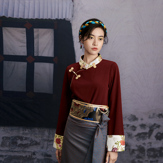 Huamei retro, wine red stand -up collar shirt original design women's clothing autumn gas collection top, national wind disk buckle
