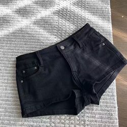 Hot Girl Low-Waist Slimming Denim Ultra-Short Shorts Women's American-Style Black Stretch Straight Shorts Summer New Versatile Hot Pants