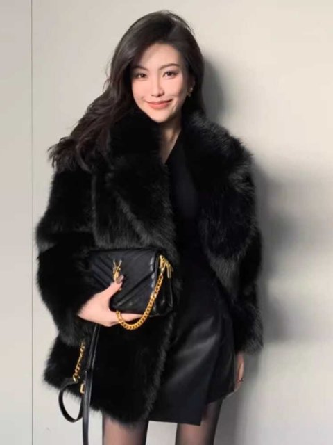 New imitation fox fur high-end fur coat for women in autumn and winter, mid-length loose lapel young fur coat