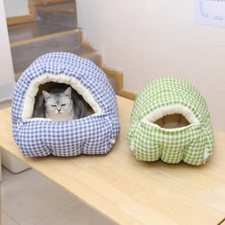 Cat Bed Is Warm in Winter, Enclosed, Safe, Removable and Washable Sleeping Bag Mat, Fleece-Lined and Thickened, Small Dog Bed