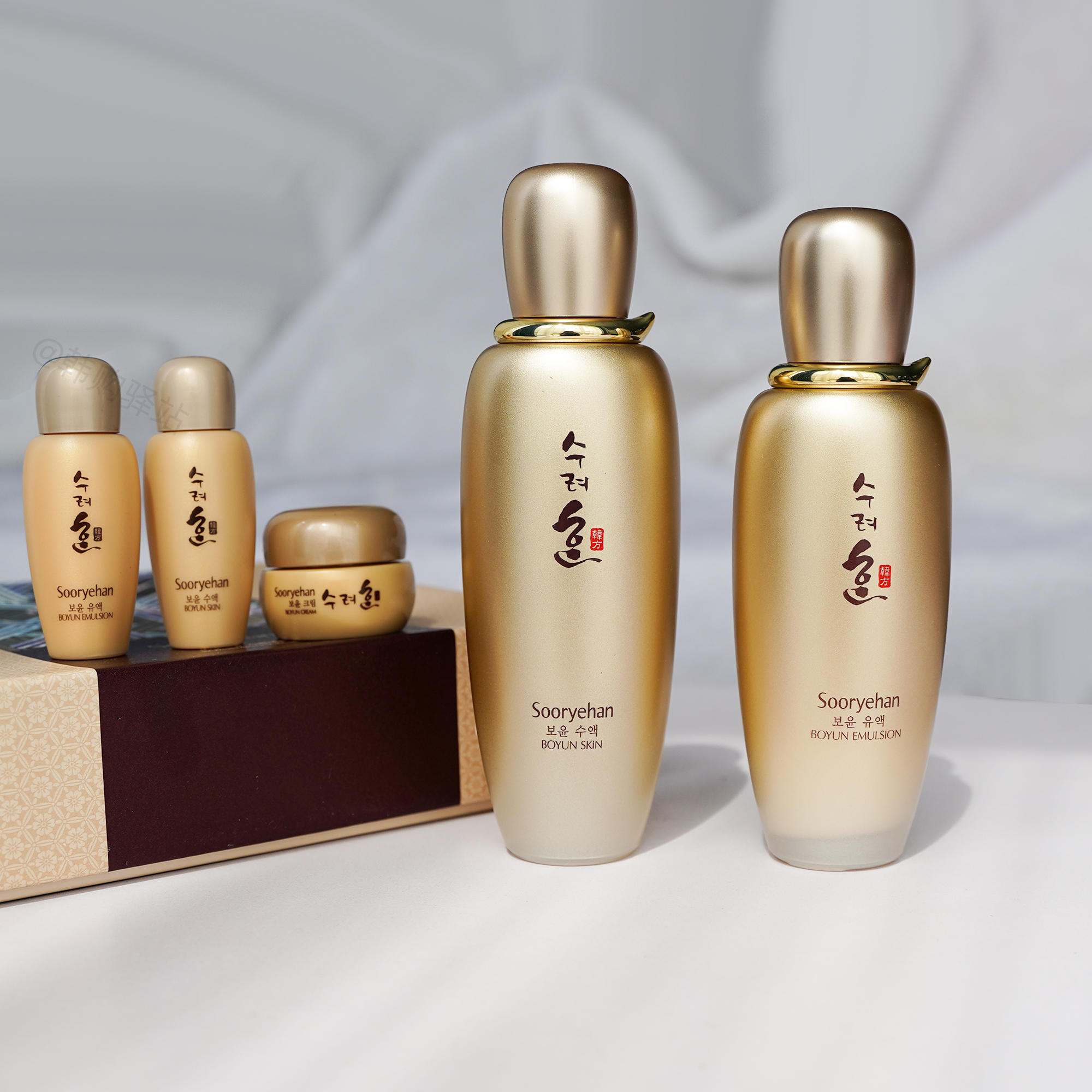 韩国sooryehan秀雅韩保润人参水乳套盒滋润保湿补水弹力抚纹