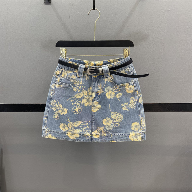 Retro flower printed denim skirt for women 2025 summer new versatile high-waisted slim A-line hip skirt