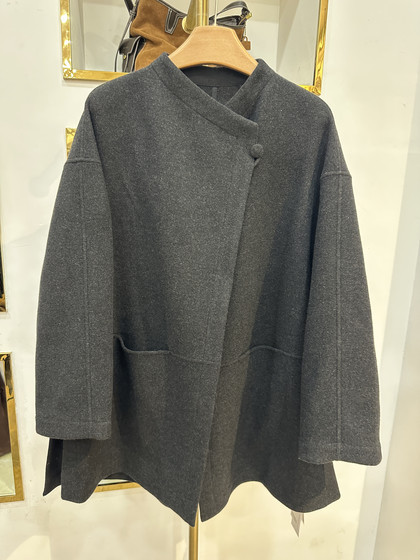 
2025 winter new style lazy style loose mid-length cashmere jacket for women