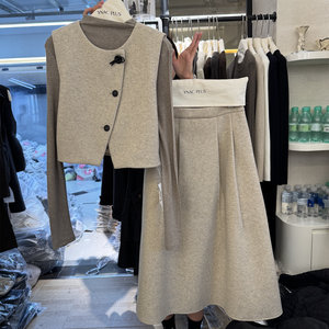 
PLUS Korean woolen vest + skirt + brushed T-shirt three-piece set 2025 winter woolen material suit ZC-366
