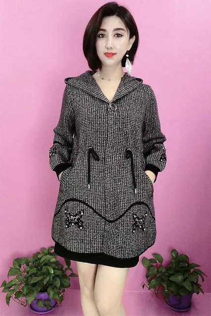 Autumn new hooded nano -dumpy coat female fashion retro long -lasting hair coat thickened middle -aged mother's outfit
