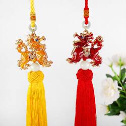 Car Hanging Ornament Rearview Mirror Lion Dance Car Pendant Chinese Style Lion with Rhinestones Hanging Decoration Creative Car Interior Decoration Handmade Blessing