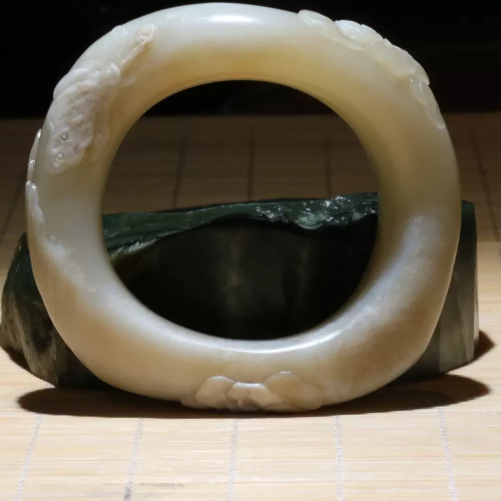 九鼎玉道和田玉籽料独籽糖羊脂白玉方圆随形手镯私人订制54圈口-Taobao