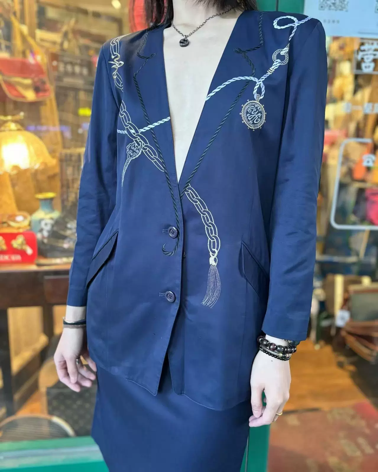 Vintage Yukiko Hanai 花井幸子蓝色刺绣套装