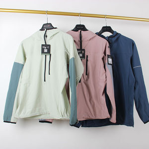 
Couple style outdoor windbreaker, light and hooded windproof, rainproof, sun protection, thermal insulation mountaineering and hiking sportswear