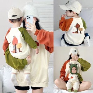 
High-end parent-child clothing, family of three and four hoodies, blow up street, mother and daughter, mother and son, fashionable baby crawling clothes, boy and girl clothing trend