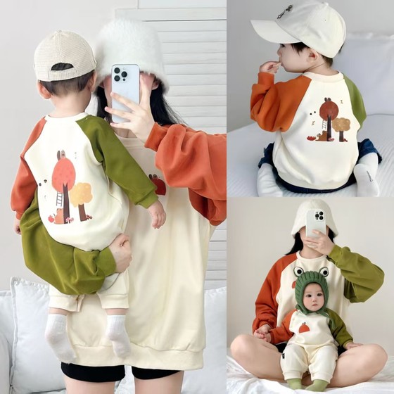
High-end parent-child clothing, family of three and four hoodies, blow up street, mother and daughter, mother and son, fashionable baby crawling clothes, boy and girl clothing trend
