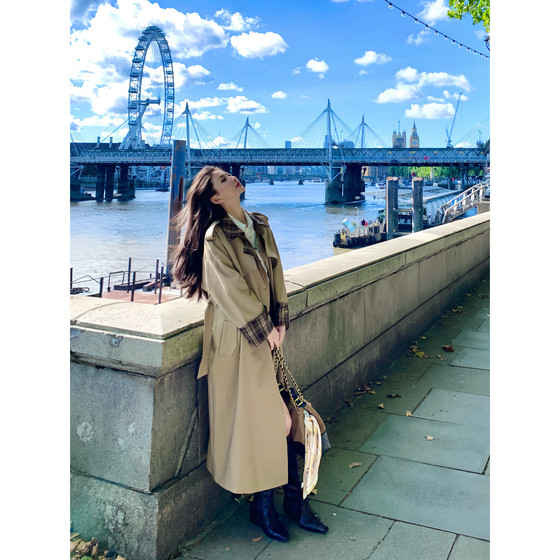 
Little Elephant [Life Windbreaker] High-end double-breasted plaid color-blocked lapel waist coat for women mid-length coat