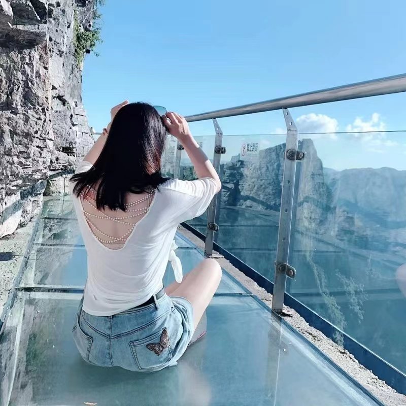 湖南长沙张家界旅游天门山黄龙洞玻璃桥凤凰古城5天4晚纯玩跟团游