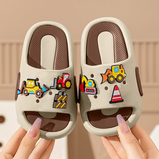 
Fashionable outdoor wear engineering car children's slippers for boys in summer home thick-soled non-slip boy casual cartoon sandals