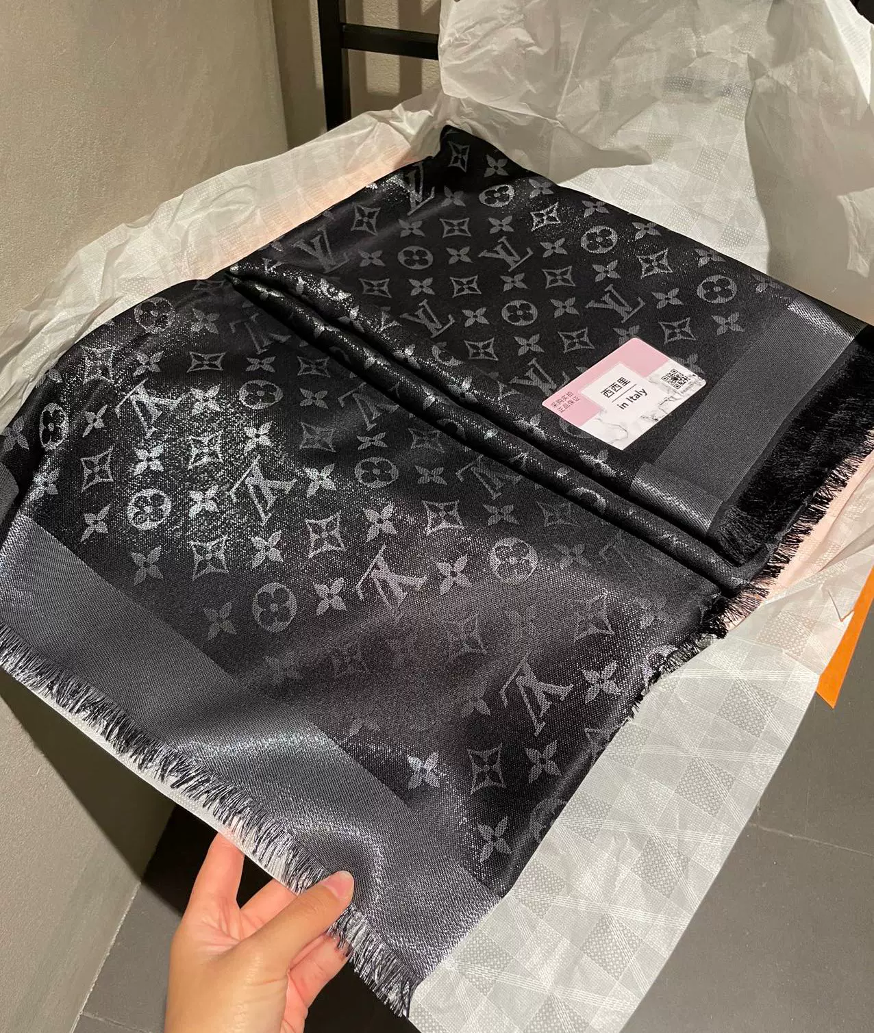 意大利代購LV/路易威登新款MONOGRAM SHINE披肩桑蠶絲圍巾M75123