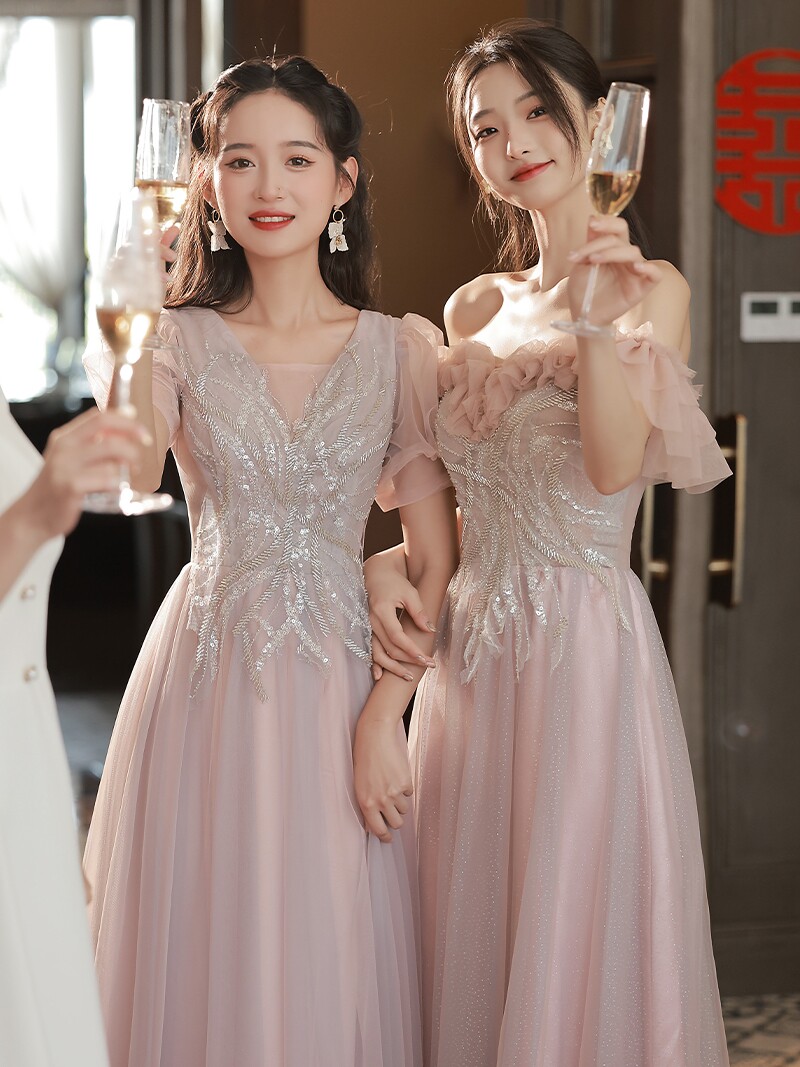 เช่าชุดเพื่อนเจ้าสาวสีชมพู ชุดเดรสทรงยาวเข้ารูป