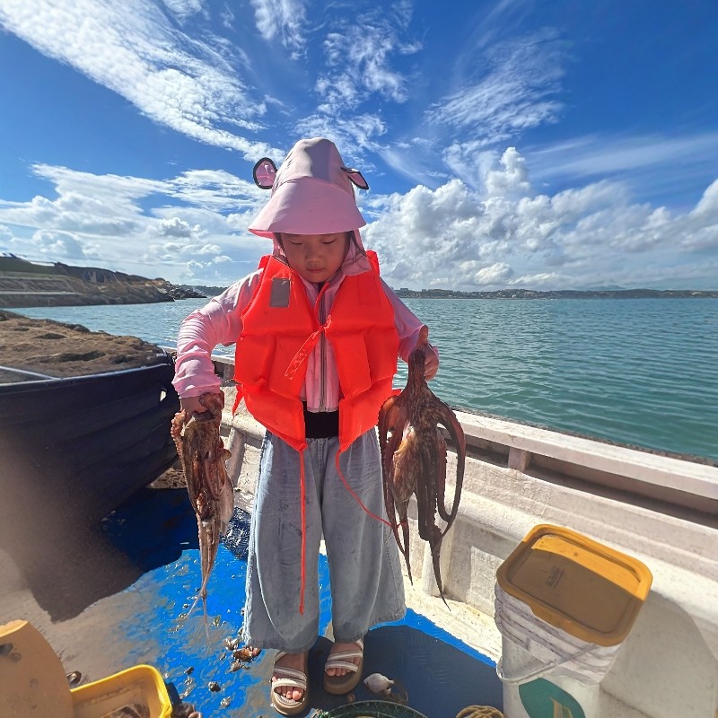 福州平潭岛亲子赶海一日游可选快艇出海海钓/夜钓鱿鱼/海上玩水游