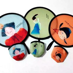 Summer Cute Foldableing Round Fan for Students and Kidsren Portable Mini Small Fan Flap Pocket Pants Round Fan Cloth Foldableing Fan