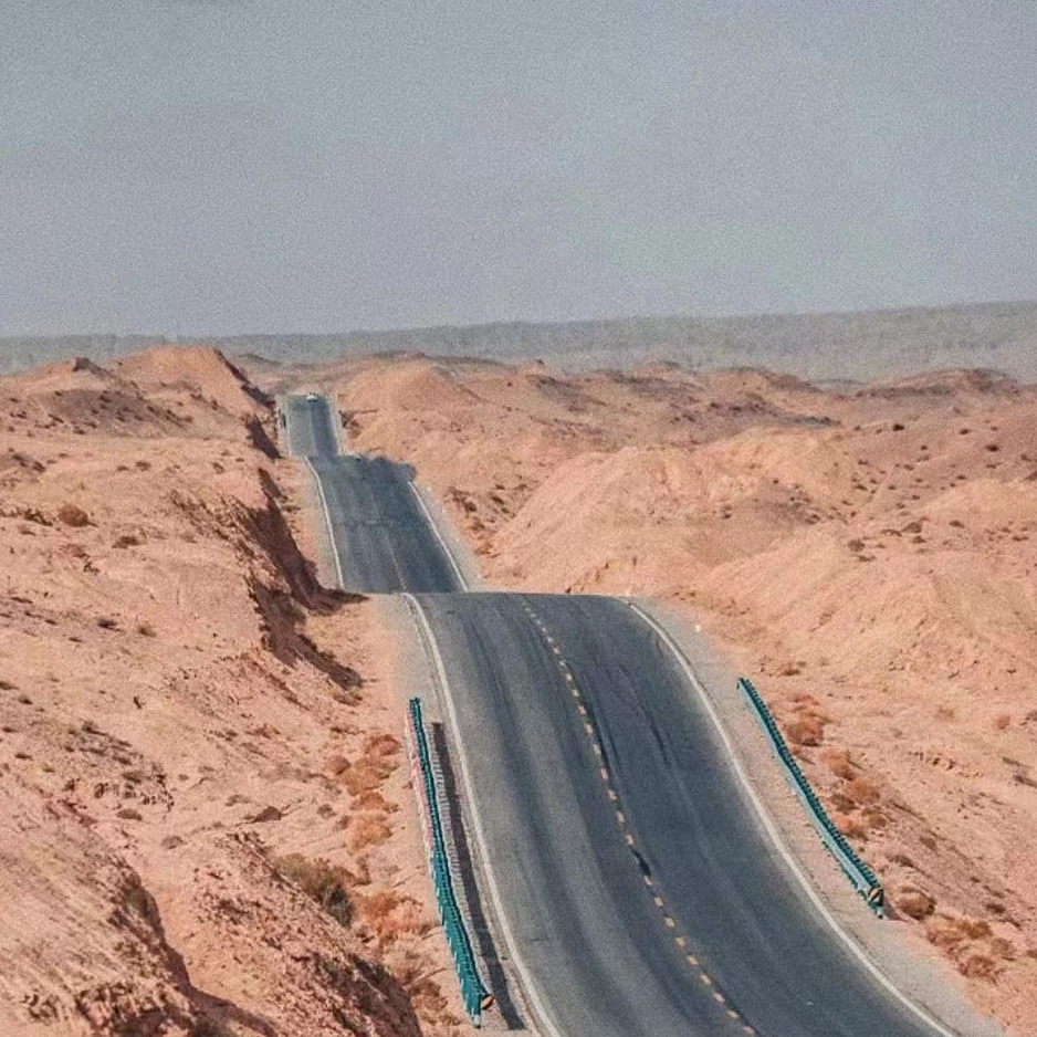 青甘大环线8天7晚全景游 黑独山俄博梁敦煌张掖茫崖青海湖U型公路