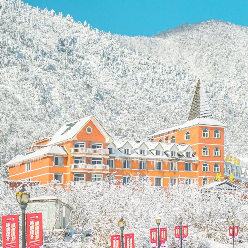 成都周边游西岭雪山二日游花水湾温泉纯玩2日游滑雪温泉跟团游