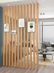 Vách ngăn màn hình lối vào phòng khách lưới tản nhiệt dọc lối vào văn phòng Tường trang trí lối vào bằng hợp kim nhôm trụ dọc vách lam gỗ Màn hình / Cửa sổ