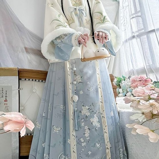 明制汉服女【锦棠】刺绣加绒合领短袄琵琶袖学生成人秋冬款马面裙